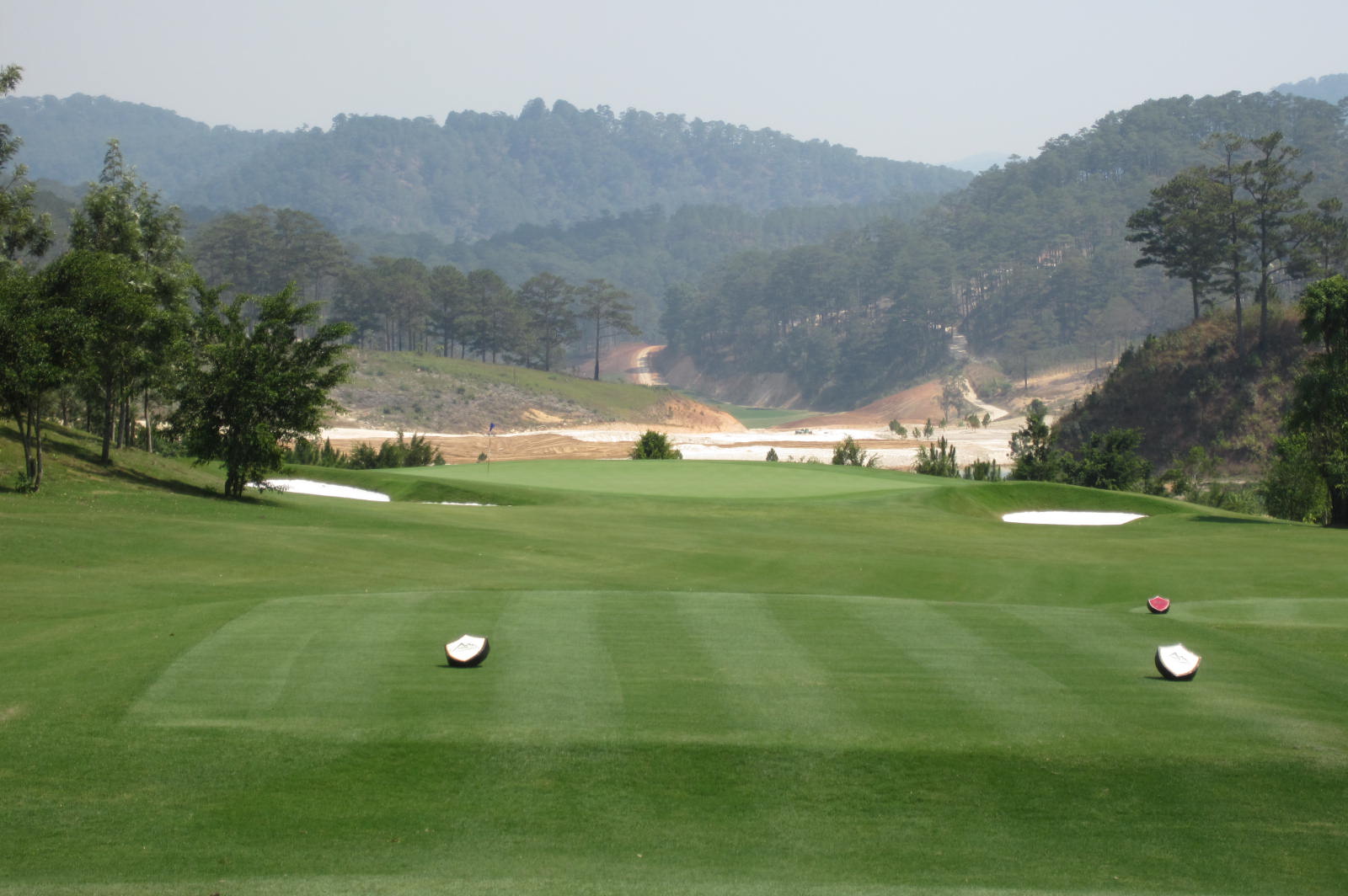 SAM Tuyen Lam Golf Club (